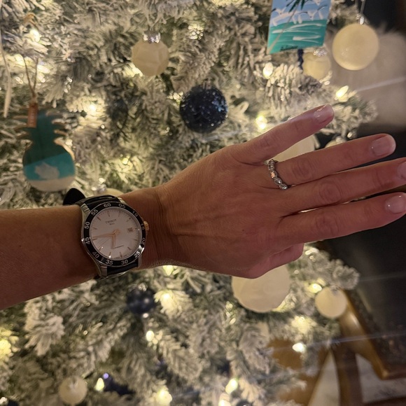 NWT TISSOT V8 SWISSMATIC - Discontinued and Hard to Find - Picture 16 of 16